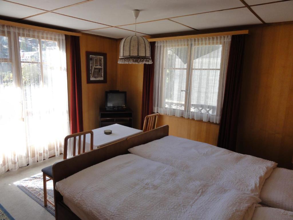 ホテル シーマ ツェルマット 部屋 写真